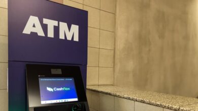 Κυβερνητικές-πηγές:-Αποφασισμένη-να-παρέμβει-νομοθετικά-η-κυβέρνηση-αν-διαπιστώσει-τραπεζικές-χρεώσεις-δύο-ταχυτήτων