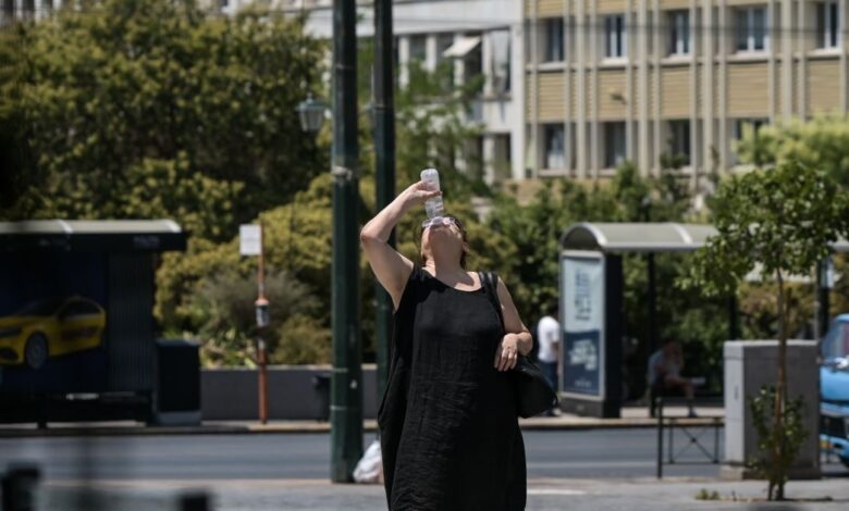 Καύσωνας:-«Έβρασε»-ο-τόπος-από-τις-υψηλές-θερμοκρασίες-–-Πάνω-από-41-βαθμοί-σε-Ανατολική-Στερεά,-Θεσσαλία-και-νότια-Πελοπόννησο