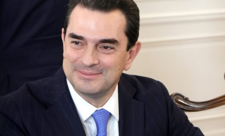 Κώστας-Σκρέκας:-“Να-πέσει-φως-σε-όλη-τη-διαδρομή-του-ΟΠΕΚΕΠΕ.