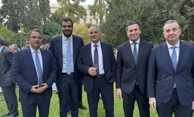 Ο-Περιφερειακός-Τύπος-παρών-στη-γιορτή-της-Ελληνικής-Δημοκρατίας