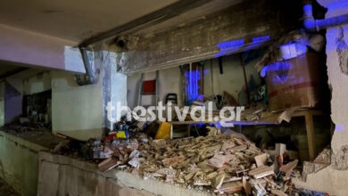 Θεσσαλονίκη:-Ισχυρή-έκρηξη-σε-πολυκατοικία-–-Τρομοκρατικό-χτύπημα-«βλέπει»-η-αστυνομία