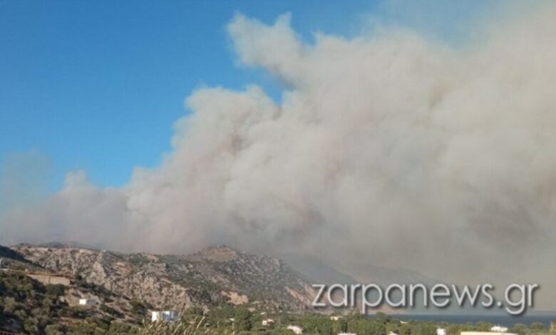 Φωτιά-στα-Χανιά:-Ήχησε-το-112-για-εκκένωση-της-περιοχής-Τεμένια