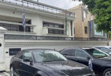 Ινδία:-Παρίστανε-τον-πρέσβη-φανταστικών-χωρών-για-δέκα-χρόνια-και-εξαπατούσε-απεγνωσμένους-Ινδούς