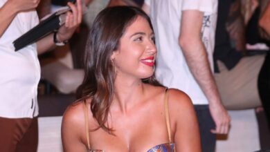Η-Έλενα-Κρεμλίδου-ανεβάζει-τη-θερμοκρασία-στη-Μύκονο-με-αποκαλυπτικό-μπικίνι