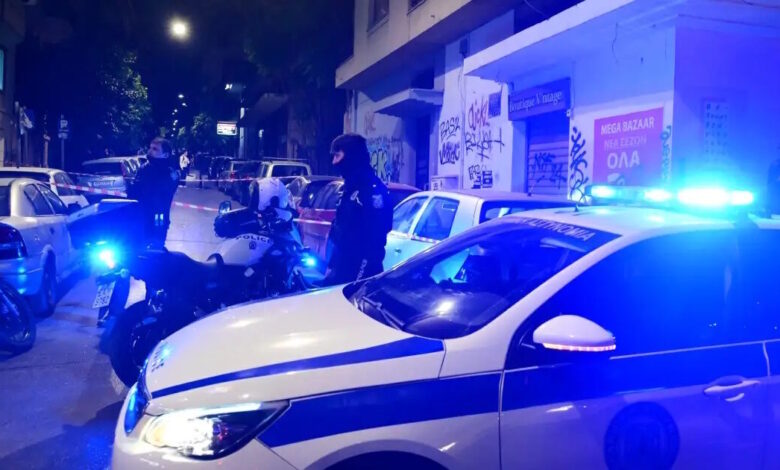 Ωτοστόπ-τρόμου-στα-Χανιά:-Οδηγός-αρνήθηκε-να-αφήσει-φοιτήτριες-–-Εμβόλισε-περιπολικά-και-συνελήφθη-με-τον-πατέρα-του