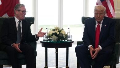 Επίθεση-Τραμπ-στον-δήμαρχο-Λονδίνου:-«Δεν-είμαι-θαυμαστής-του-Σαντίκ-Καν,-έχει-κάνει-απαίσια-δουλειά»-–-Παρενέβη-ο-Στάρμερ