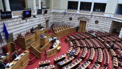 Στη-Βουλή-η-συζήτηση-της-πρότασης-της-ΝΔ-για-Εξεταστική-σχετικά-με-τον-ΟΠΕΚΕΠΕ-–-Δείτε-live