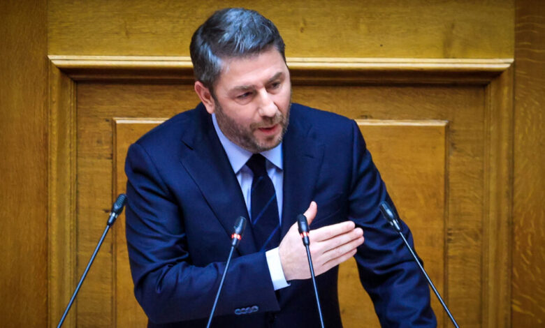 Ανδρουλάκης:-«Μεγάλο-συγκριτικό-μου-πλεονέκτημα-απέναντι-σας-είναι-η-εντιμότητα-μου,-κ.-Μητσοτάκη»