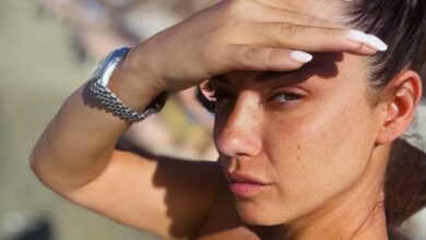Η-Βάσω-Λασκαράκη-ποζάρει-άβαφη-με-bikini,-στα-46-της-και-ενθουσιάζει-το-instagram