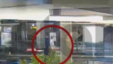 Παλαιό-Φάληρο:-Νέα-ντοκουμέντα-για-το-θρίλερ-με-το-νεκρό-κοριτσάκι-–-Η-στιγμή-που-η-γυναίκα-πετά-το-καροτσάκι