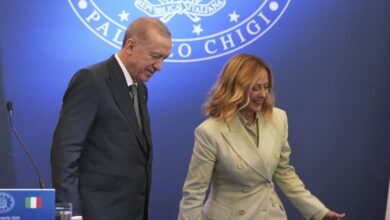 Τριμερής-Τουρκίας-–-Ιταλίας-–-Λιβύης-στην-Κωνσταντινούπολη:-Ερντογάν,-Μελόνι-και-Ντμπεϊμπά-συζητούν-για-μεταναστευτικό-και-ενεργειακά