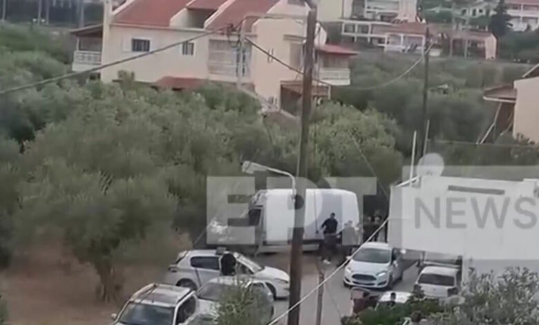 Κιάτο:-Βίντεο-ντοκουμέντο-από-την-επιχείρηση-της-ΕΛΑΣ-σε-σπίτι-οπλοστάσιο-απόστρατου-της-Πολεμικής-Αεροπορίας