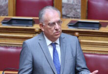 Ο-Τάκης-Θεοδωρικάκος-έστειλε-εξώδικο-στον-δημοσιογράφο-Μανώλη-Κοττάκη-για-«συκοφαντικό-δημοσίευμα»