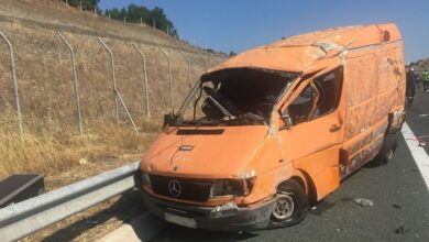 Γρεβενά:-Τροχαίο-με-έναν-νεκρό-και-έναν-τραυματία-στην-Εγνατία-Οδό-–-Το-βαν-προσέκρουσε-στα-κικλιδώματα
