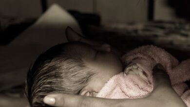 Γαλλία:-Νοσηλεύτρια-κατηγορείται-για-σεξουαλικές-επιθέσεις-σε-βρέφη-και-παιδική-πορνογραφία