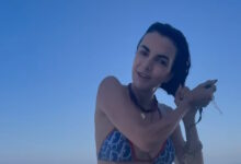Η-Μαρία-Σολωμού-«πυρπολεί»-το-instagram-–-Ποζάρει-με-μπικίνι-στη-Σαντορίνη