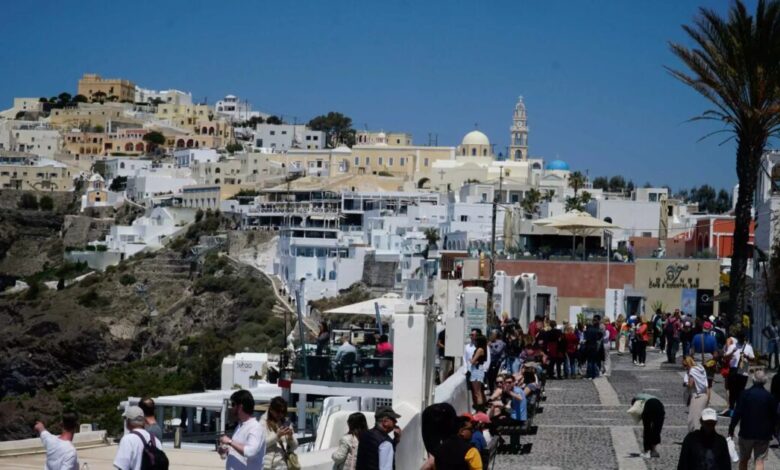 Στην-6η-θέση-των-χωρών-της-ΕΕ-με-τα-περισσότερα-έσοδα-από-τον-τουρισμό-του-2024-η-Ελλάδα