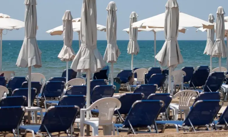 Δυσφορία-από-τη-μαζική-κάθοδο-Βουλγάρων-τουριστών-στις-παραλίες-της-Αλεξανδρούπολης