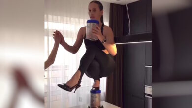 Στο-νοσοκομείο-Ρωσίδα-influencer-για-χάρη-ενός-tiktok-challenge:-Έπαθε-κάταγμα-σπονδύλου-λόγω-του-«nicki-minaj-stiletto»