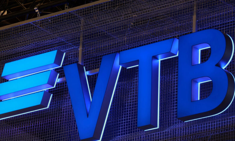 Η-ρωσική-vtb-bank-βλέπει-τα-έσοδα-από-δάνεια-να-καταρρέουν-εν-μέσω-πολεμικών-πιέσεων