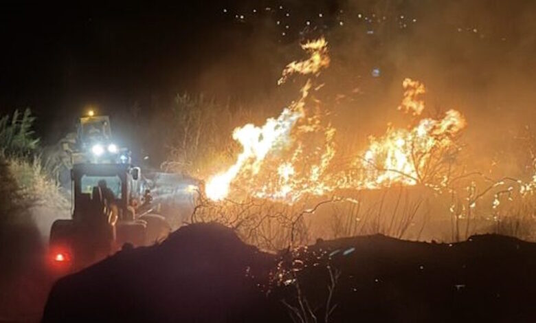 Μάχη-με-τις-φλόγες-στο-Ευηνοχώρι-Αιτωλοακαρνανίας
