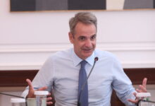 Ο-Κυριάκος-Μητσοτάκης-ετοιμάζει-το-«πακέτο»-της-ΔΕΘ:-Στο-τραπέζι-ρυθμίσεις-για-ενοίκια,-φορολογία-και-«προσωπική-διαφορά»-συνταξιούχων