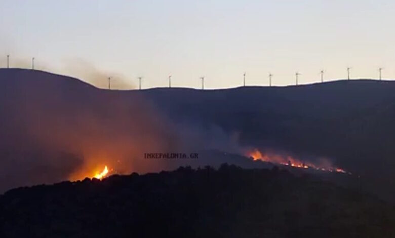 Φωτιά-στην-Κεφαλονιά:-Μηνύματα-του-112-για-εκκένωση-3-περιοχών-–-Αυξημένος-κίνδυνος-πυρκαγιάς-και-σήμερα