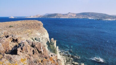Μήλος:-17-υπάλληλοι-της-υπηρεσίας-καθαριότητας-συνελήφθησαν-για-περιβαλλοντική-ρύπανση