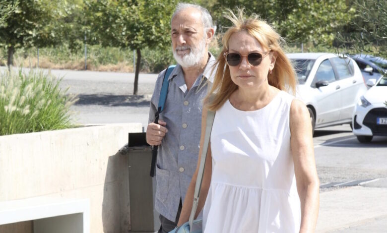 Σοφία-Σεϊρλή:-Συγκίνηση-στο-τελευταίο-αντίο-στο-αποτεφρωτήριο-Ριτσώνας-–-Στέλιος-Μάινας,-Γιώργος-Καραμίχος-ήταν-εκεί