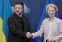 Φον-ντερ-Λάιεν:-Η-ΕΕ-θα-συνεχίζει-να-στηρίζει-την-Ουκρανία-για-όσο-χρειαστεί-–-«Η-Ρωσία-δεν-είναι-έτοιμη-για-τριμερή-σύνοδο»-λέει-ο-Ζελένσκι