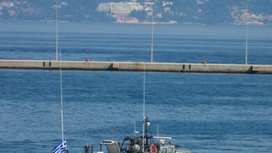 Απαγόρευση-απόπλου-σε-πλοίο-στη-Χαλκιδική-που-παρουσίασε-βλάβη-στο-λιμάνι-της-Αμμουλιανής
