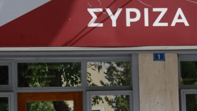 ΣΥΡΙΖΑ:-Ο-Πλεύρης-δεν-είναι-ούτε-αφεντικό,-ούτε-εργοδότης-στο-υπουργείο-Μετανάστευσης,-μαζέψτε-τον
