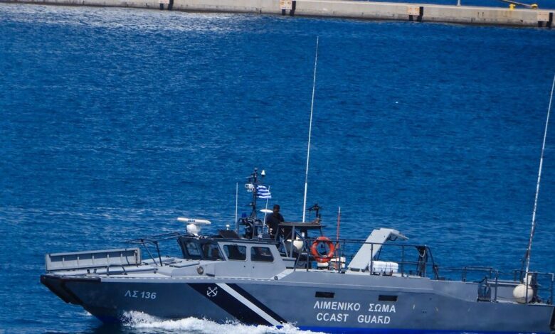 Βρέθηκαν-ζωντανοί-πάνω-σε-βράχο-ο-12χρονος-και-ο-20χρονος-που-είχαν-πάει-για-ψαροντούφεκο-στη-Χαλκιδική-–-«Ακούσαμε-φωνές-μέσα-από-τη-θάλασσα»