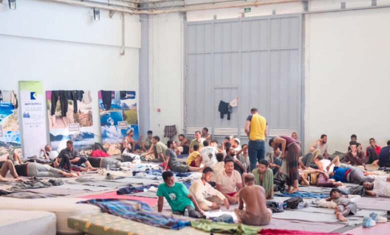 «Μπλόκο»-σε-ΜΚΟ-που-υπονομεύουν-την-κυβερνητική-μεταναστευτική-πολιτική-–-Κινδυνεύουν-με-διαγραφή-από-το-εθνικό-μητρώο