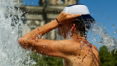 Καιρός-αύριο:-Έως-τους-40-βαθμούς-θα-ανέβει-η-θερμοκρασία-με-σκόνη-από-τη-Σαχάρα-–-Πού-θα-βρέξει