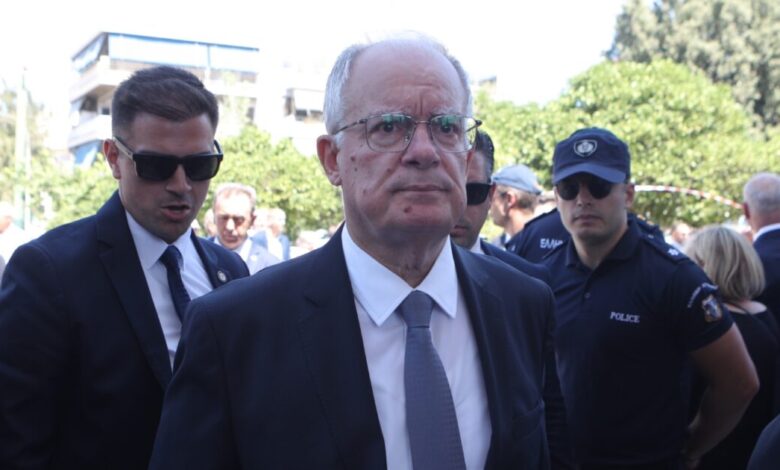 Κωνσταντίνος-Τασούλας-για-τον-θάνατο-του-Απόστολου-Βεσυρόπουλου:-«Είχε-ακόμη-πολλά-να-προσφέρει»