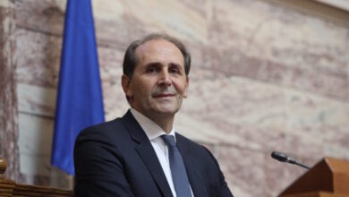 Απόστολος-Βεσυρόπουλος:-Θλίψη-για-τον-αιφνίδιο-θάνατό-του-–-Το-Σάββατο-το-τελευταίο-«αντίο»-στον-βουλευτή