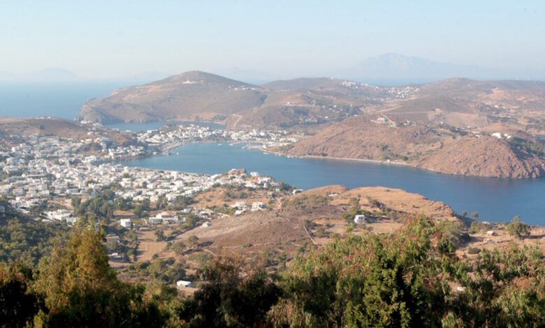 Πάτμος:-Λόγω-ζημιάς-σε-υποθαλάσσιο-αγωγό-το-πρόβλημα-με-τα-λύματα-στη-θάλασσα-–-«Παλιό-και-χωρίς-μελέτη-το-έργο»