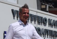 Κυριάκος-Μητσοτάκης:-Έκανε-βιντεοκλήση-στον-πρόεδρο-της-Βολισσού-μετά-τη-μεγάλη-φωτιά-στη-Χίο