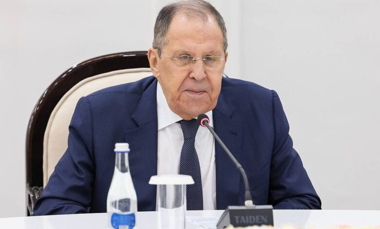 Λαβρόφ:-Οι-Δυτικοί-προσπαθούν-να-«εμποδίσουν»-τις-ειρηνευτικές-διαπραγματεύσεις