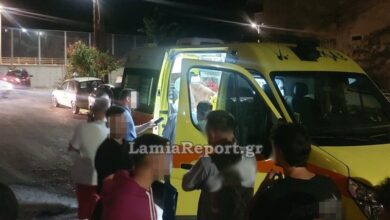 Καμένα-Βούρλα:-Άγριος-ξυλοδαρμός-μεταξύ-τουριστών-–-Στο-νοσοκομείο-4-άτομα-με-τραύματα-στο-κεφάλι