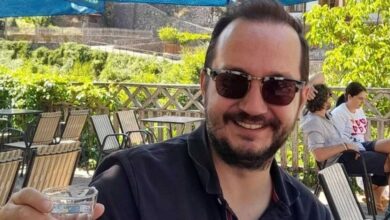 Βασίλης-Καλογήρου:-«Εξακολουθούν-να-λένε-ψέματα»-–-Η-αινιγματική-ανάρτηση-της-μητέρας-του