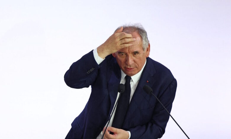 Γαλλία:-Τρίζει-η-κυβέρνηση-Μπαϊρού-–-«Όχι»-και-από-τους-σοσιαλιστές-σε-παροχή-ψήφου-εμπιστοσύνης