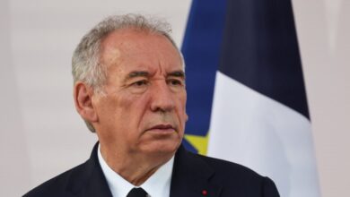 Γαλλία:-Προς-κατάρρευση-η-κυβέρνηση-του-Φρανσουά-Μπαϊρού-–-Η-κίνηση-απελπισίας-για-να-αποφύγει-την-κρίση-τύπου-Ελλάδας