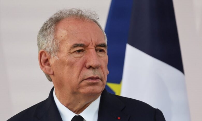 Γαλλία:-Προς-κατάρρευση-η-κυβέρνηση-του-Φρανσουά-Μπαϊρού-–-Η-κίνηση-απελπισίας-για-να-αποφύγει-την-κρίση-τύπου-Ελλάδας