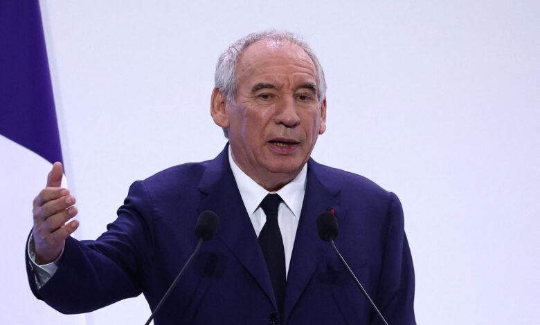 Ρευστή-η-κατάσταση-στη-Γαλλία-μετά-τις-νέες-απειλές-από-Μπαϊρού-για-χάος-και-κρίση