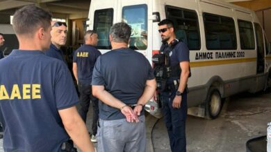 Παλλήνη:-Συνελήφθη-δημοτικός-υπάλληλος-για-4-εμπρησμούς