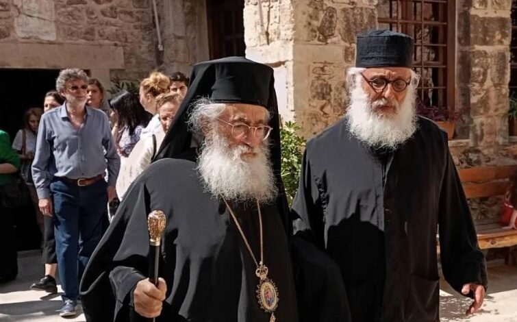 Ένταση-με-τους-«πραξικοπηματίες»-στο-Σινά-και-νέο-μήνυμα-του-Αρχιεπισκόπου Δαμιανού