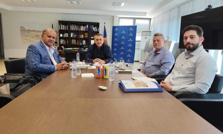 Περιφέρεια-Θεσσαλίας-–-Συνάντηση-Κουρέτα-με-πρόεδρο-του-Ελληνοαμερικανικού-Ινστιτούτου