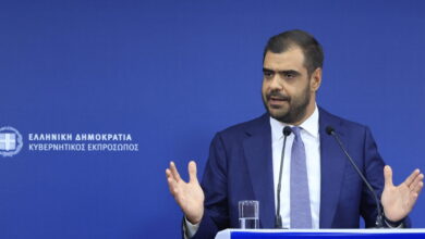 Καβγάς-Μαρινάκη-με-δημοσιογράφο-για-την-Αίγινα:-«Μην-λαϊκίζετε-κύριε-με-τον-θάνατο-ενός-ανθρώπου»